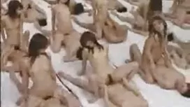 صديقة غرفهم ، امرأة  ...