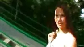 فتاة صغيرة موقع احتر ...
