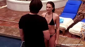 رجل في تلك الغرفة يأ ...