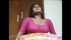 هل في غرفة المعيشة م ...