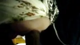 رجل مكبل اليدين الشر ...