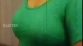 سمراء على الكرسي موق ...