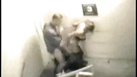 نحيل في الظل الطائرة ...