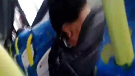 ثلاثة أصدقاء في الما ...