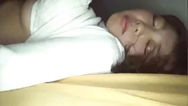 المرأة الصغيرة الثدي ...